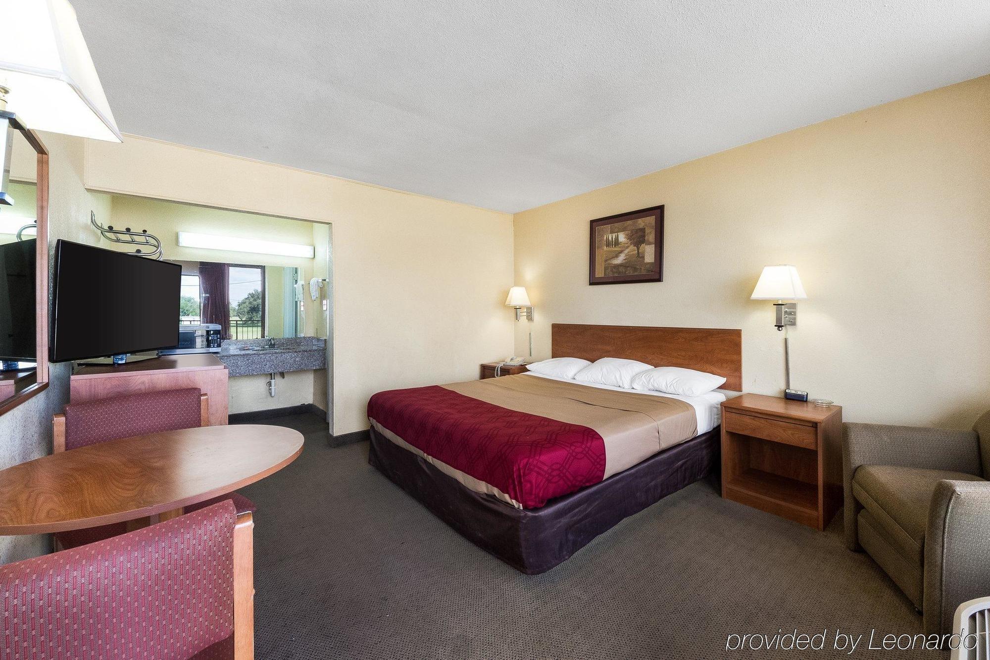 קינגסוויל Executive Inn מראה חיצוני תמונה