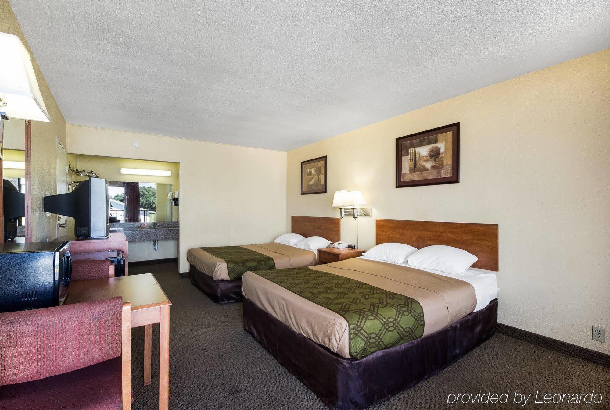 קינגסוויל Executive Inn מראה חיצוני תמונה